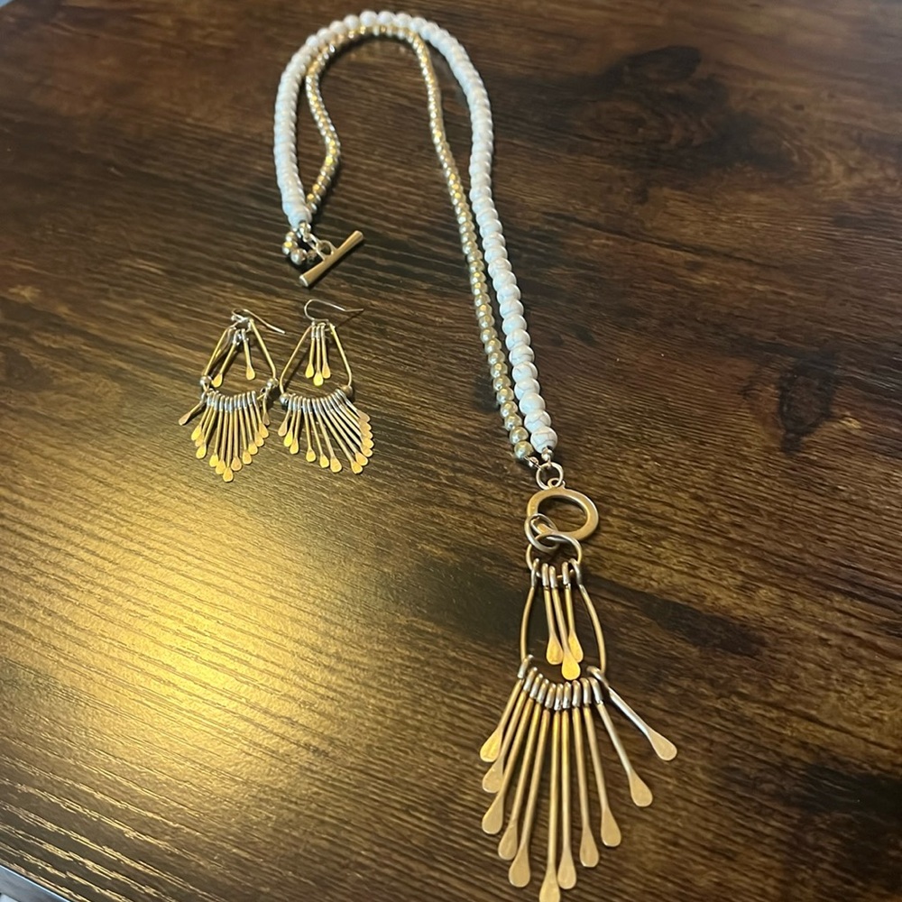 Plunder Necklace and Earrings Set